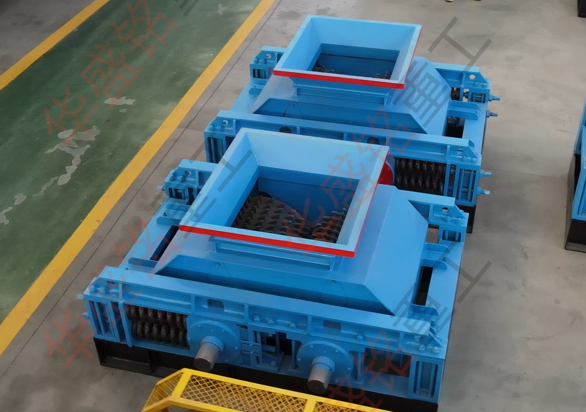 廢舊衛浴瓷片怎么處理？華盛銘雙齒輥破碎機提供應對方案