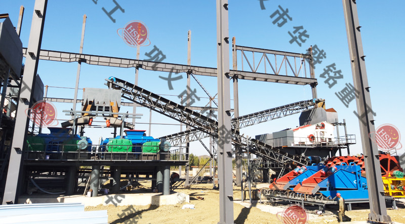 巖石破碎機(jī)安裝現(xiàn)場(chǎng)