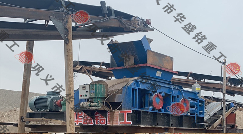 玄武巖制砂機(jī)安裝現(xiàn)場